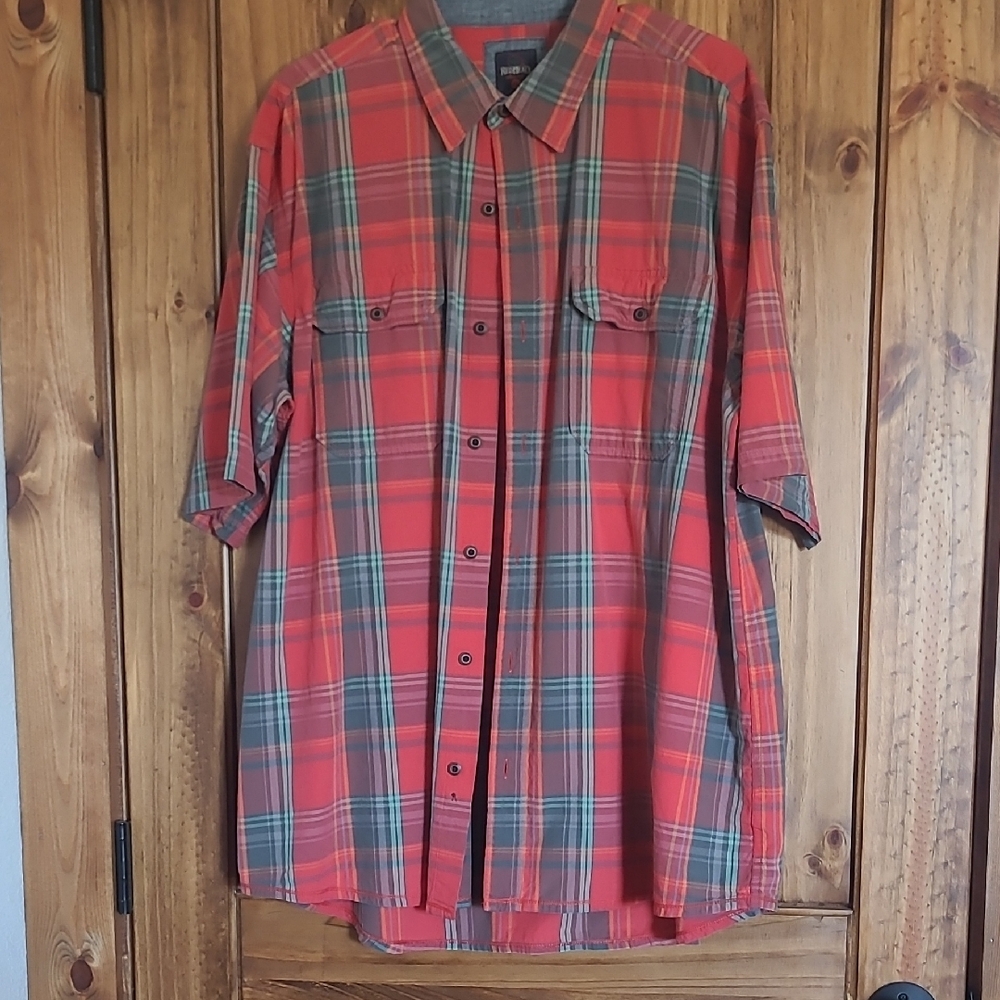 RedHead Men's Red and Green Plaid Button Down Shirt. Size XL